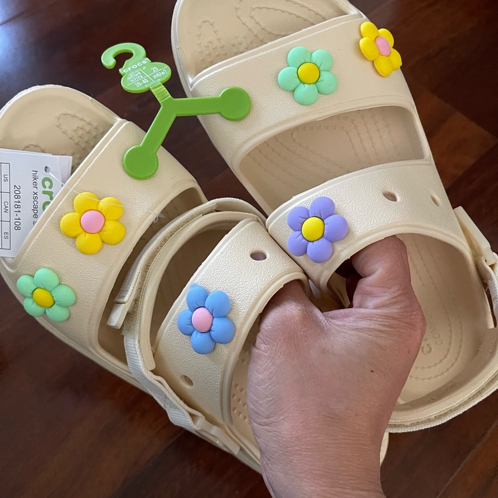 crocs size 9 women